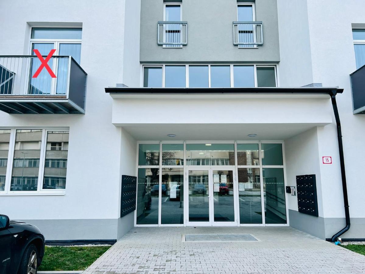 Apartman Liptov Np9 Liptovsky Mikulas Luaran gambar